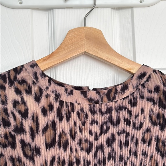 Adrianna Papell pleated leopard print blouse - Picture 3 of 10